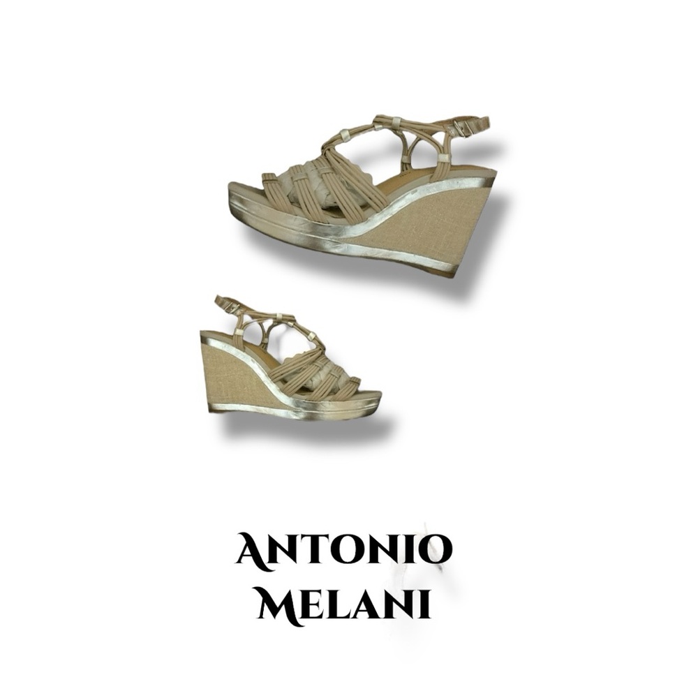 ANTONIO MELANI Wedges Beige High Heel Wedges Silver Accents Size 8 Width Medium